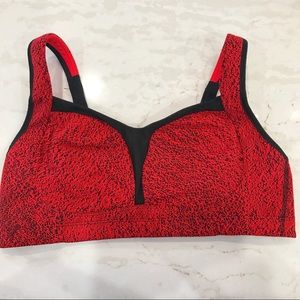 Lululemon TaTa Tamers size 36D sports bra